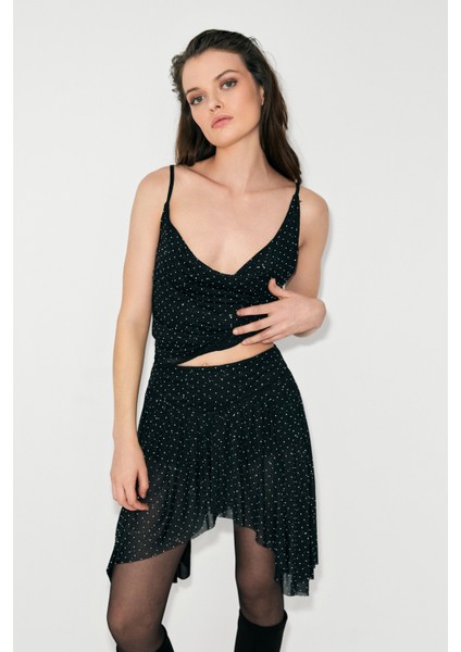 Mıento Kadın Asimetrik Kesim Tül Üzeri Taş Detaylı Içi Şort Astarlı Şık Mini Siyah Etek fiyatları