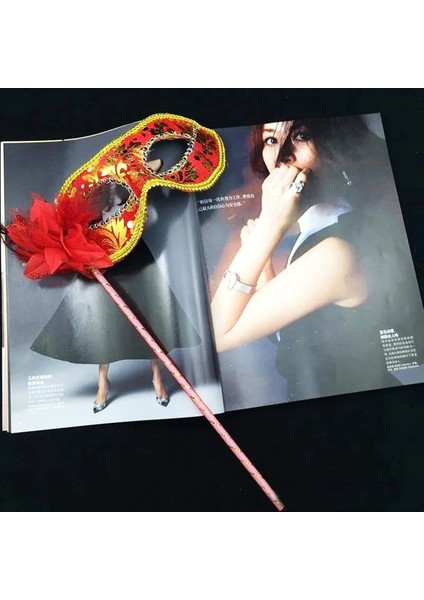 Lüks Taşlı Saplı Balo Maskesi Kırmızı Renk