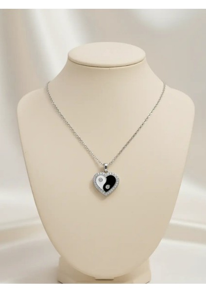 925 Ayar Gümüş Yin Yang Kalp Tasarım – 3 Farklı Renk Seçeneği – Zirkon Taşlı