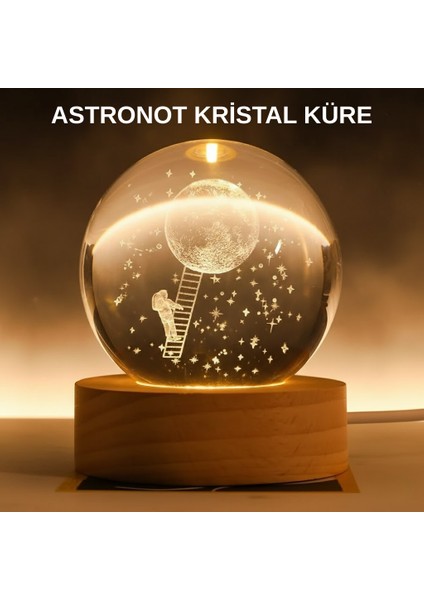 3D Astronot Kristal Küre Gece Lambası USB Ahşap Standlı Dekoratif Işık