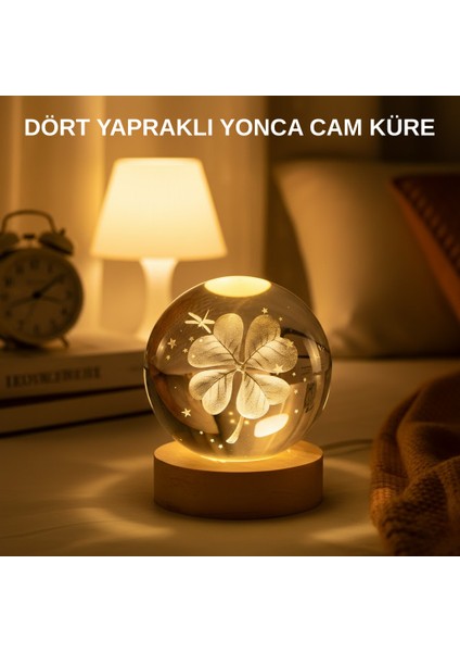 USB Bağlantılı Yonca Bitkili Cam Küre Ahşap Altlıklı Dekoratif Lamba