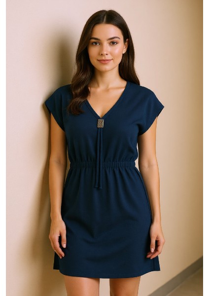 Kadın Lacivert Yanları Yırtmaçlı Tokalı V Yaka Mini Plaj Elbisesi indirimleri