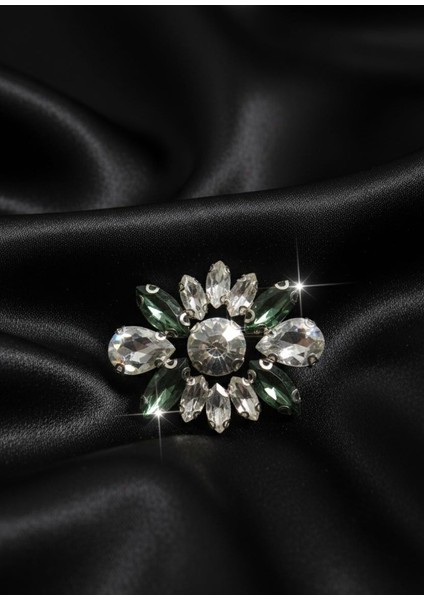 Zümrüt Kraliçe Kristal Çiçek Broş