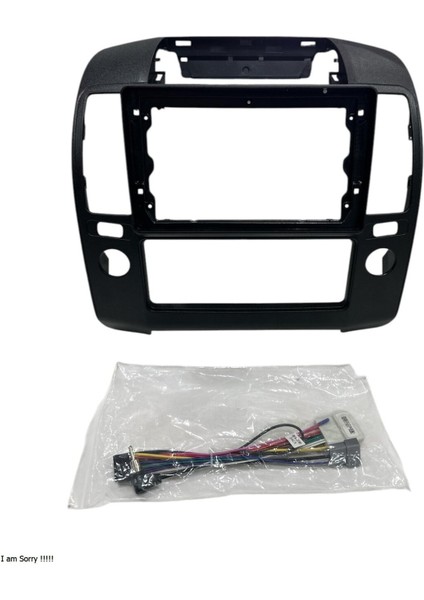 Nissan Navara 2006-2010 9'' Multimedya Çerçevesi