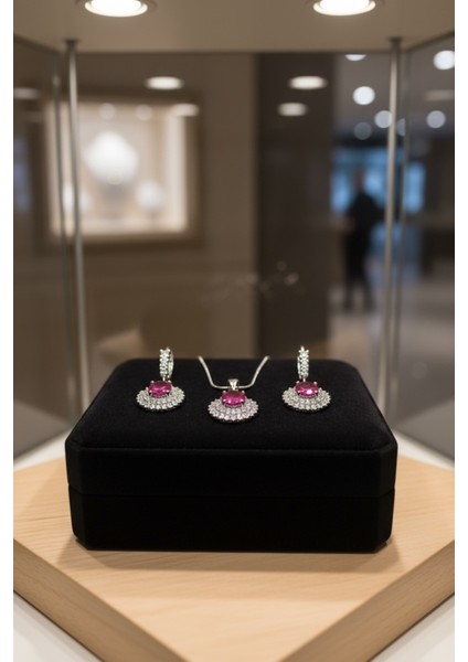 Premium Kutuda 925 Ayar Gümüş Otantik Şık Set Kadın fiyatları