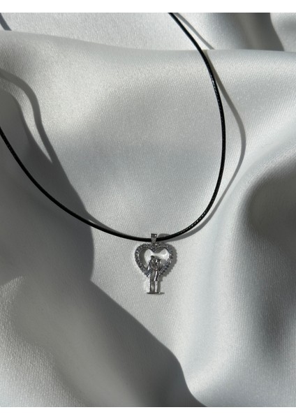 Çelik Sevgili Figür Kolye Silver Renk 45CM modelleri