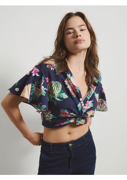 Yeni Sezon V Yaka Çiçekli Kısa Kollu Crop Kadın Bluz fırsatları
