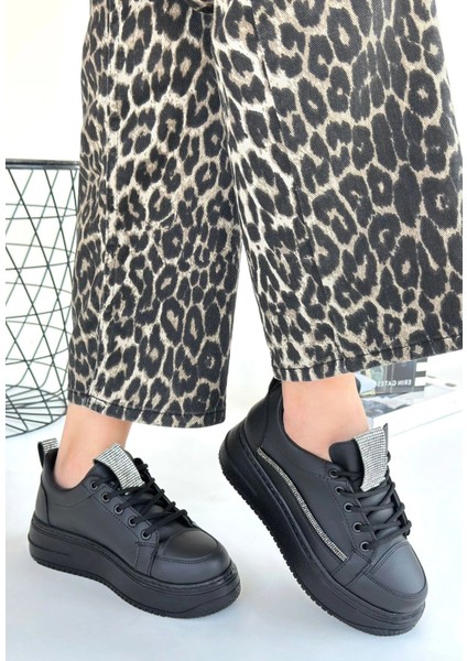 Leope Siyah Cilt Bağcıklı Spor Ayakkabı fiyatları