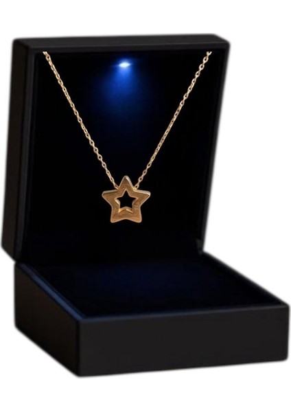 Işıklı Kutuda 925 Ayar Gümüş Yıldız Çharm Kadın Kolye