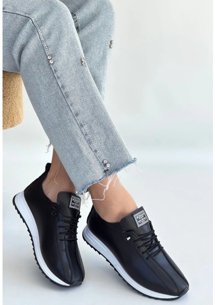 Monya Siyah Cilt Bağcıklı Spor Ayakkabı
