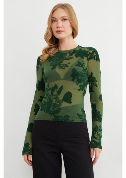 Çiçek Desenli Transparan Bluz