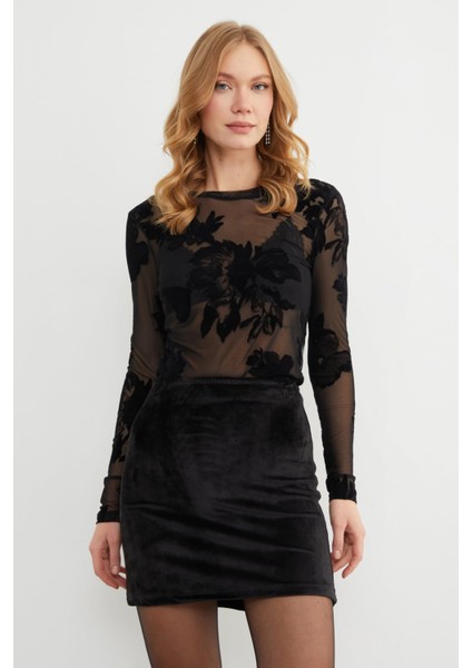 Çiçek Desenli Transparan Bluz