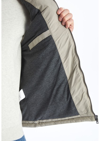 Yeni Sezon Standart Kalıp Dik Yaka Erkek Yelek indirimleri