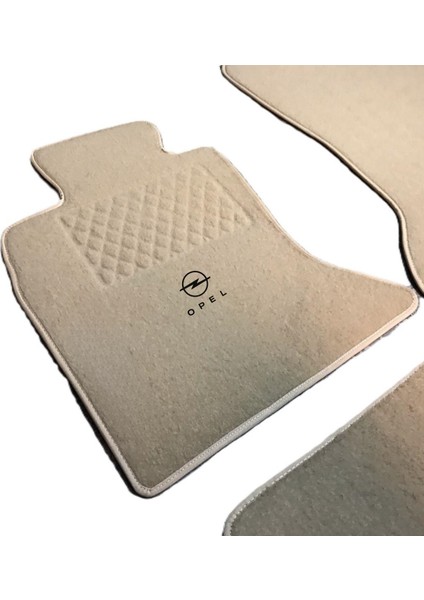 Oto Halı Paspas Seti Opel Mokka Serisi Modelleri Uyumlu Kadife Halı Kaymaz & Şık Tasarım