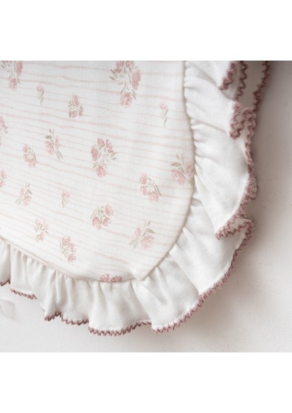 Şık Fırfırlı Çiçek Desenli Bebek Battaniyesi %100 Pamuk modelleri