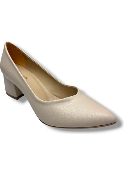 Mengi 690-26 Cilt Deri Kısa Kare Topuk Kadın Ayakkabı 38-40