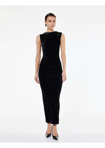 Bisiklet Yaka Kolsuz Yırtmaç Detaylı Uzun Elbise modelleri