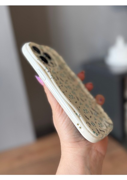 IPHONE 14 Pro Mavi Çiçekli Ekru Kılıf modelleri