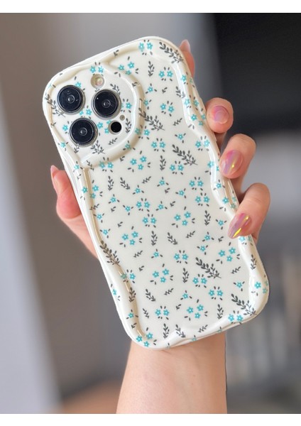 IPHONE 16 Pro Mavi Çiçekli Ekru Kılıf