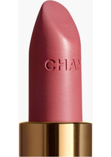 Rouge Allure Velvet-Long Lasting And Nourishing Shimmering Matte 69 Abstrait Lipstick modelleri
