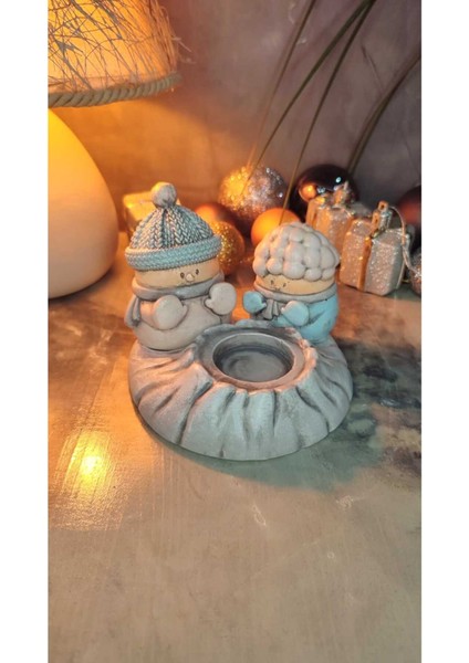 Sevimli Kardan Adam Figürlü Dekoratif Mumluk, Sıcak Atmosfer Yaratır