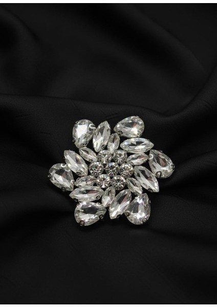 Swarovski Kristalli Çiçek Tasarımı Broş
