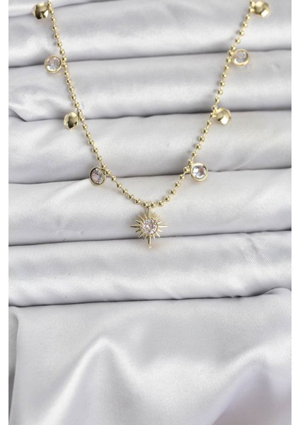Zirkon Taşlı Kutup Yıldızı Model Pirinç Gold Renk Kadın Kolye - TJ-BKO10648