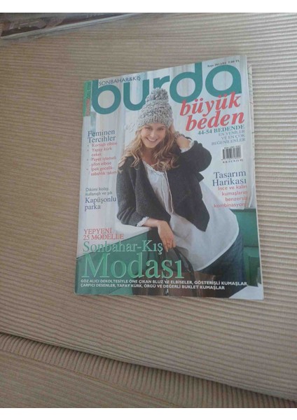 Evrensel Moda Burda Dergisi Sayı 2012/02: Subat Ayi Patron Mevcut