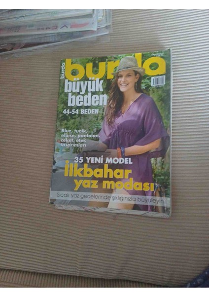 Evrensel Moda Burda Dergisi Sayı 2010/01 Ocak Ayi Patron Mevcut