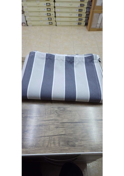 Lüks 1.Sınıf Elegan Antrasit Gri Kornişli Çizgili Lüks Özel Dikim Branda Balkon Perdesi