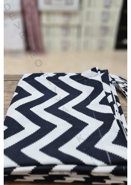 Lüks 1.Sınıf Eleganse Özel Dikim Gri-Beyaz Zikzak Desenli Branda Balkon Perdesi