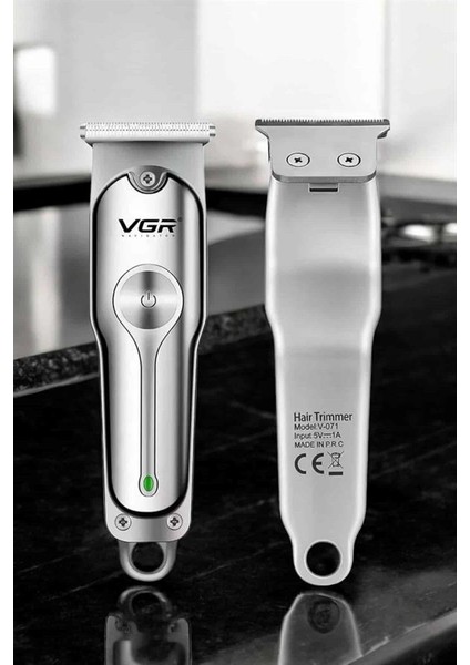 Tıraş Makinesi Güçlü Motor Şarjlı Uzun Pil Ömürlü modelleri