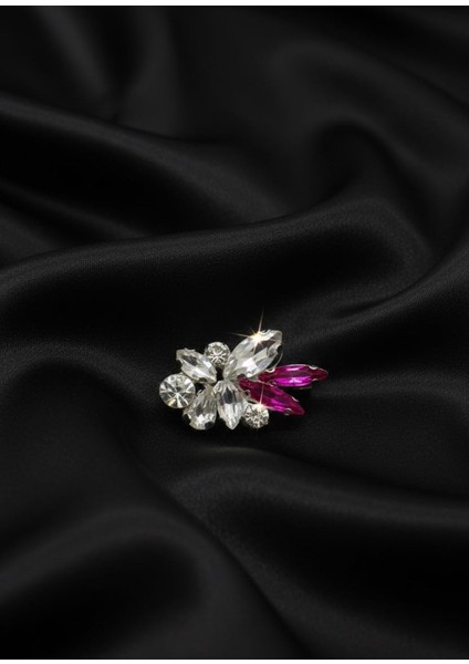 Modern Pırlanta Detaylı Fuşya Broş