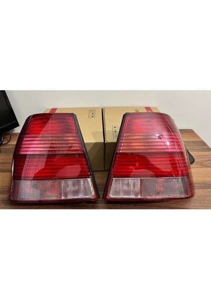 Vw BORA(1998-2005) Arka Stop TAKIMI(1J5945096AA/1J5945095AA)