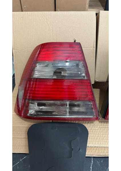 Vw Bora(98-04) Gli (Füme) Arka Stop Takımı fırsatları