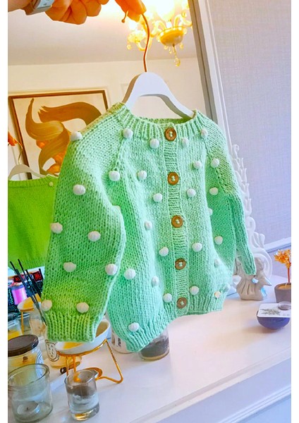 El Örgüsü %100 Pamuk Yeşil Ponponlu Hırka