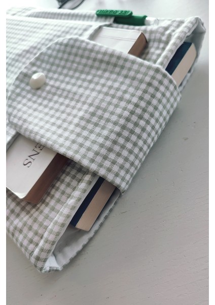 Cepli Kitap Kılıfı Pötikareli Yeşil modelleri