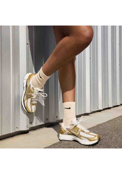Sportinnhttps://www.sportinn.com.trnike Zoom Vomero 5 'metallic Gold' Kadın Sneaker Ayakkabı HF7723