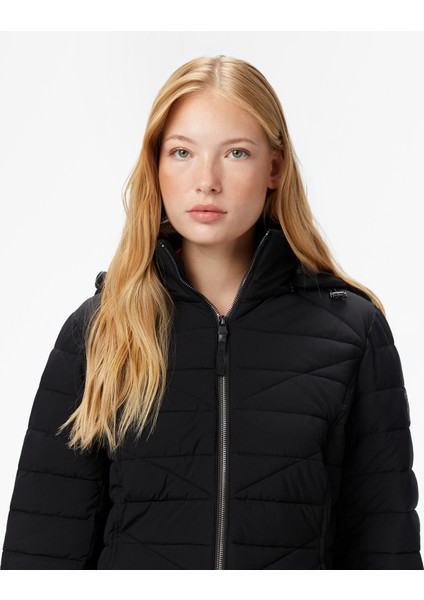 Kadın Siyah Regular Fit Mont.blk fırsatları