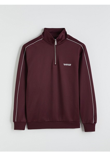 Mürdüm Dik Yaka Baskılı Erkek Sweatshirt