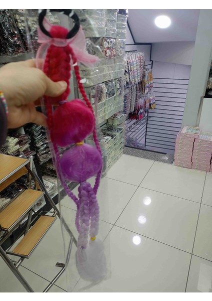 Renkli Pom Pom Saçlar fırsatları