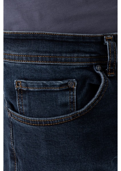 Regular Jean