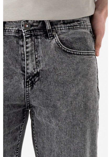 Straight Jean indirimleri