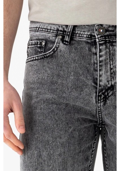 Straight Jean