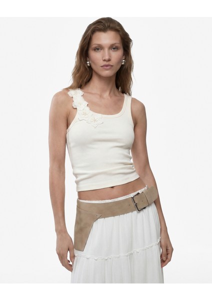 Pamuklu Slim Fit U Yaka Kalın Askılı Çiçek Aplike Detaylı Atlet modelleri