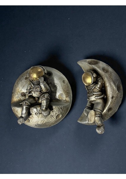 Astronot Ay Üzerinde Dekoratif Biblo – Modern Masa Üstü Obje 18 cm fiyatları
