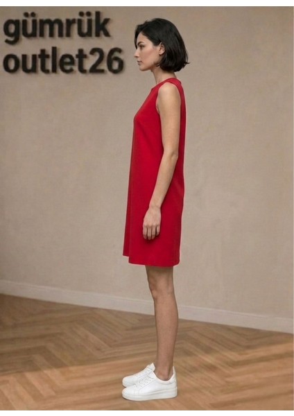 Kolsuz Mini Elbise