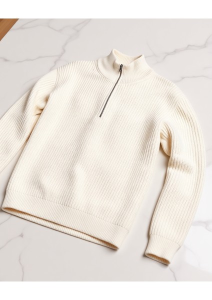 Beyaz Erkek Oversize Fermuarlı Balıkçı Triko Kazak