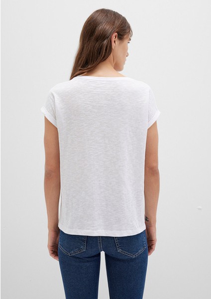 V Yaka Beyaz Basic Tişört 1600961-620