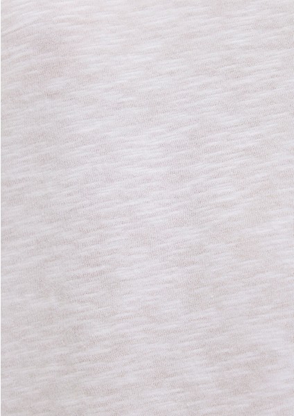 V Yaka Beyaz Basic Tişört 1600961-620